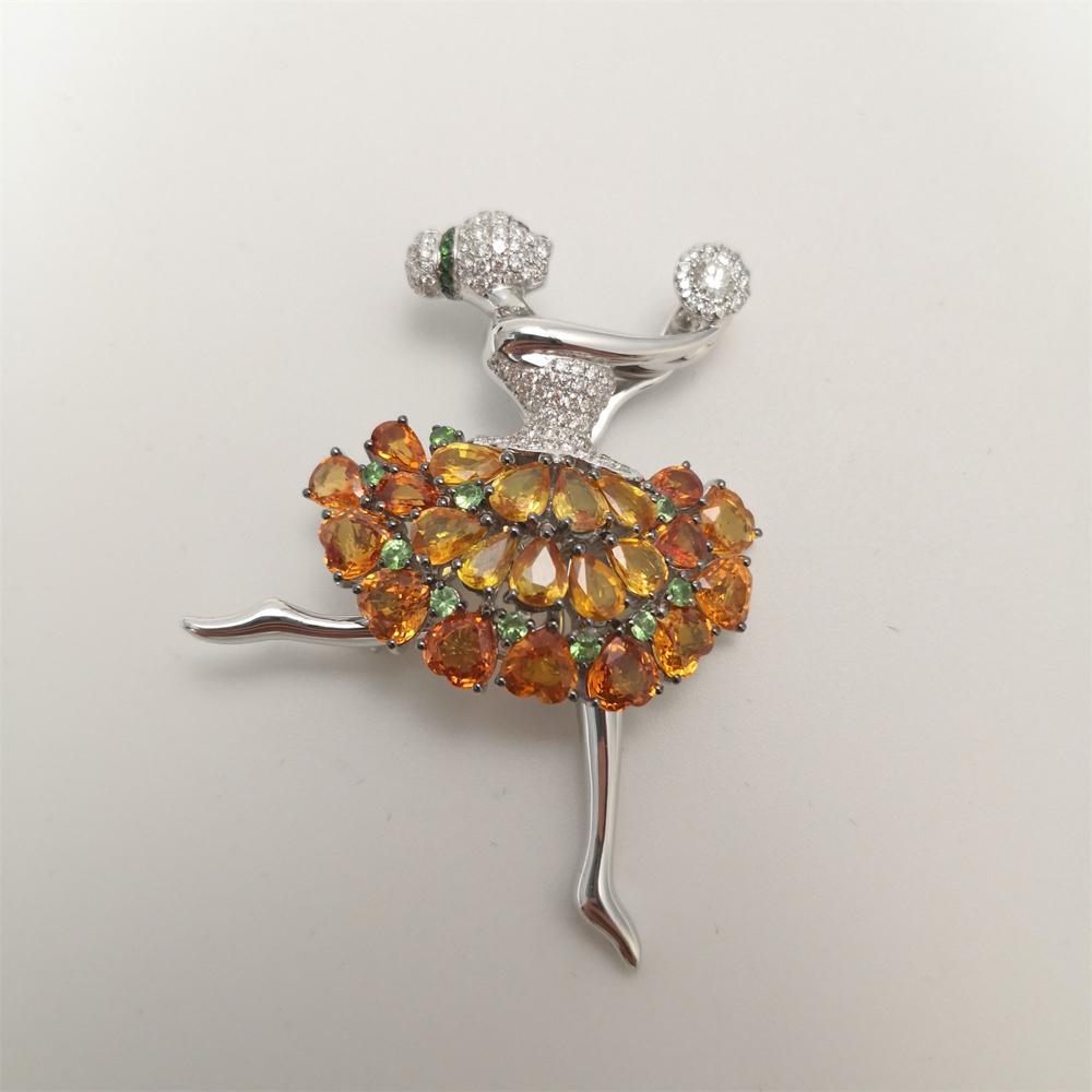 white gold pandent with Colour gems 9.92cts. and cut diamonds 0.87cts.Gold 16.42g